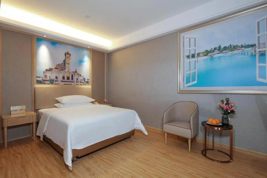 Vienna Hotel Zhuhai Huafashangdu Nanping Science Industrial Park 3*,